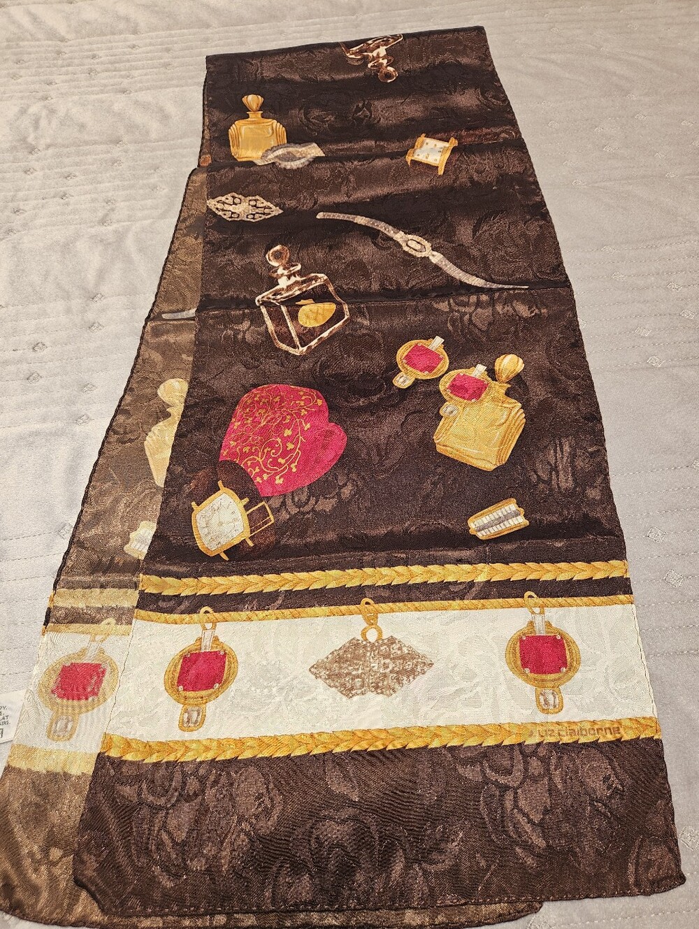 Liz Claiborne Brown Jacquard Scarf – Perfume & Jewelry Print
